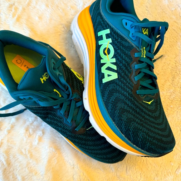 Hoka Other - Men’s Hoka. Like new Hoka size 9.5. Gaviota 5.
